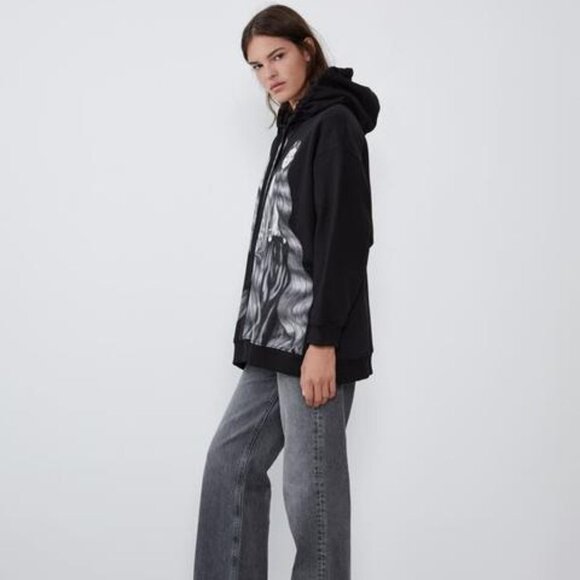 PRICE DROP FOR CCO!!! Cute ZARA Graphic Image Sweatshirt Hoodie in Black & White - Picture 7 of 10